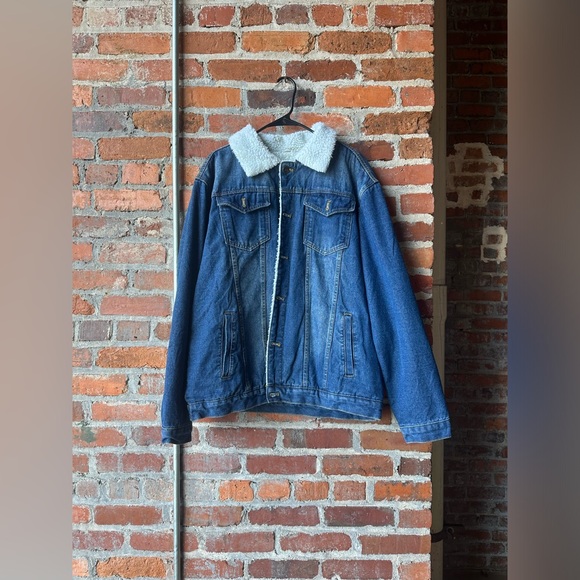 Women’s denim jacket faux fur lined, size xl - Picture 3 of 10